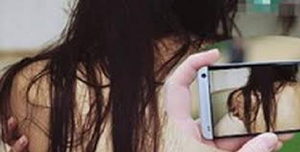 Tạm giữ hình sự người phụ nữ dùng clip nhạy cảm để tống tiền tình nhân