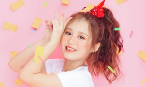 Hot girl Hàn Quốc Han Sara đón Tết Việt Nam thế nào?