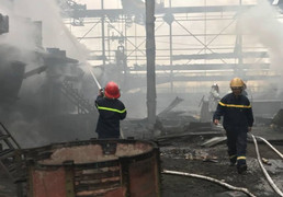 Ảnh: Hiện trường vụ nổ tại nhà máy thép Việt - Hàn sáng 27 Tết