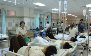 Sau bữa trưa, hàng chục công nhân ở Bình Dương nhập viện cấp cứu