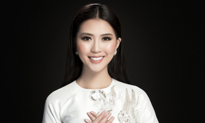 Hoa hậu Tường Linh dành trọn ngày Tết bên gia đình