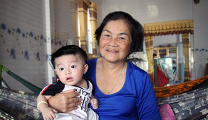 Người phụ nữ may 'nhất quả đất', 4 ngày liên tiếp trúng 17 tờ vé số