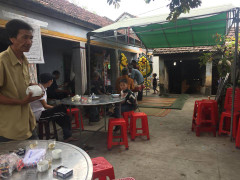 Mâu thuẫn chơi bầu cua, nam thanh niên đâm 3 người thương vong