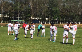 HAGL tập bài cực lạ trong buổi tập đầu tiên của năm mới