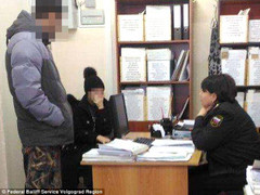 Mẹ ngất xỉu khi biết con tưởng chết 7 năm trước vẫn sống trong trại trẻ mồ côi