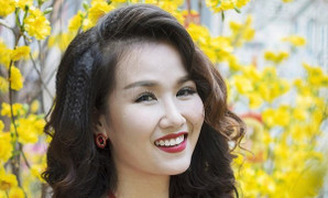 Võ Hạ Trâm bức xúc vì bị người quen lừa tiền