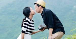 Vợ chồng Lam Trường tung ảnh cưới sau 4 năm kết hôn