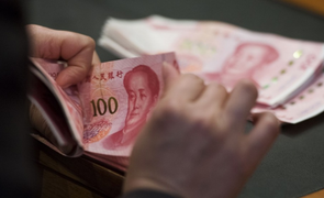 Tưởng trúng xổ số, thanh niên dốc hết tiền tiết kiệm ăn chơi rồi đòi tự tử