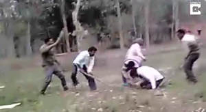 Video: Chồng bị đánh hội đồng dã man, vợ vác gậy giải cứu