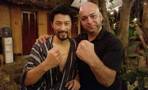 Flores: Chẳng buồn khi không được giao đấu với Tuấn 'hạc', Johnny Trí Nguyễn