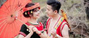 Ngắm ảnh cưới trong trang phục H’Mông của cảnh sát trẻ Yên Bái