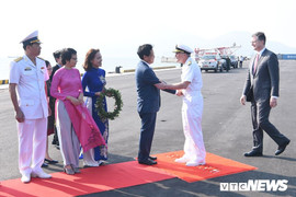 Tư lệnh Tàu sân bay Mỹ tới Đà Nẵng: Hôm nay là ngày lịch sử