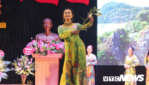 Nữ chiến sỹ An ninh khoe dáng thướt tha trong tà áo dài