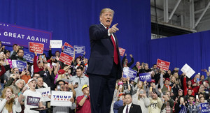 Có gì trong khẩu hiệu tranh cử tiếp theo của Tổng thống Donald Trump?