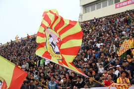 Sân Thiên Trường thiết lập kỷ lục thập kỷ ở V-League