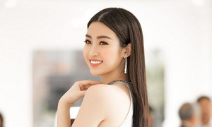 Hoa hậu Nhân ái Đỗ Mỹ Linh khoe nhan sắc quyến rũ
