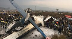 Video: Máy bay rơi tại thủ đô Nepal, ít nhất 49 người thiệt mạng