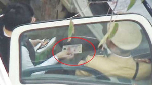 Nhiều CSGT Hà Nội nghi nhận mãi lộ, ĐBQH 'khuyến khích người dân quay clip giám sát’