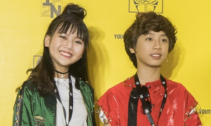 Con trai nuôi Isaac càng lớn càng cá tính, nổi bật giữa dàn sao nhí