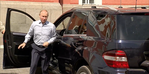 Tổng thống Putin suýt trở thành tài xế taxi