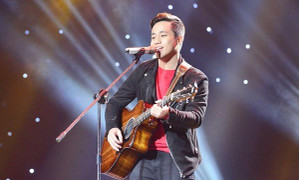 Học trò Quang Lê gây sốt với ca khúc kể chuyện tình của bố mẹ