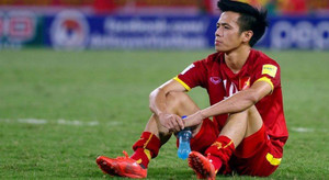 Vì sao HLV Park Hang Seo ‘bỏ rơi’ đội trưởng Văn Quyết?