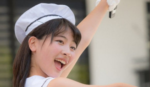 Nữ ca sĩ thần tượng tự sát ở tuổi 17