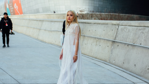 'Nấm lùn' Fung La được tạp chí Vogue vinh danh trong hạng mục street style đẹp nhất