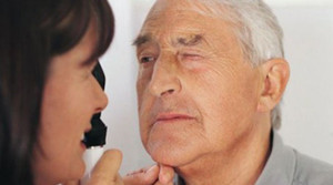 Hai bệnh nhân được chữa mù bằng phương pháp cấy ghép tế bào gốc