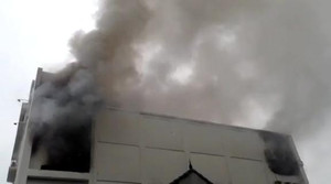 Clip: Hiện trường vụ cháy quán karaoke lớn nhất Hà Tĩnh