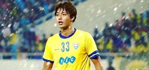 Tân binh Nhật đẹp trai, cao 1,88 m của FLC Thanh Hóa 'đốn tim' fan nữ