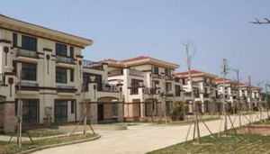 Tặng hơn 200 biệt thự cho dân nhưng không ai đến ở