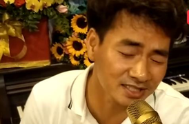 Video: Xuân Bắc hát ‘Con đường xưa em đi' ngọt lịm khiến fan bất ngờ