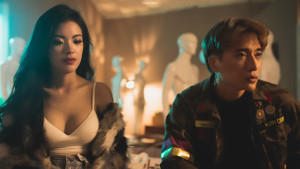 Châu Đăng Khoa giới thiệu MV 'Người lạ ơi' phiên bản solo, gắn mác 16+