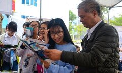Học sinh các huyện nghèo được xét tuyển thẳng vào ĐH Luật Hà Nội