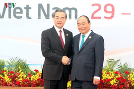 Ảnh: Thủ tướng chủ trì lễ đón các trưởng đoàn dự GMS6 và CLV10