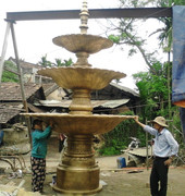 Đúc thành công đài phun nước bằng đồng nặng 5 tấn ở Quảng Nam