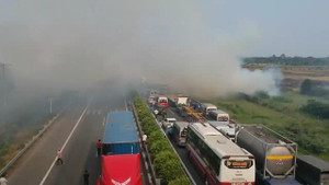 Clip tai nạn liên hoàn trên cao tốc Long Thành - Dầu Giây nhìn từ flycam