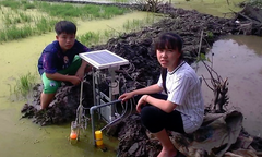 Học sinh cấp 2 sáng chế đập ngăn mặn thông minh