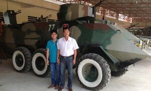 Nông dân Việt 'chế' máy bay, tàu ngầm khiến chuyên gia nước ngoài 'ngả mũ'