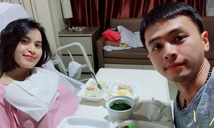 Văn Anh mất ngủ nhiều ngày sau khi Tú Vi sinh con đầu lòng