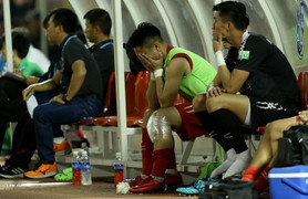 'Ronaldo Việt Nam' ấm ức khóc trong ngày đội Công Vinh làm điều chưa từng có ở V-League