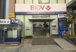 Mở mới Phòng Giao dịch, Ngân hàng dành tặng hơn 70 nghìn quà tặng