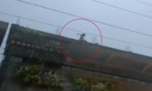 Video: Trốn 'yêu râu xanh', bé gái 12 tuổi nhảy xuống từ sân thượng nhà 4 tầng