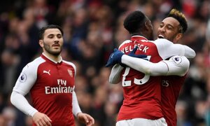Welbeck lập cú đúp, Arsenal thắng vất vả Southampton