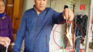 Clip: Nước giếng ở Hà Tĩnh cháy ngùn ngụt khi châm lửa