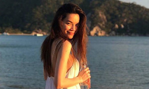 Hồ Ngọc Hà khoe mặt mộc xinh đẹp không tỳ vết