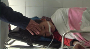 Thách đố nhau uống thuốc trừ sâu, 4 học sinh nhập viện