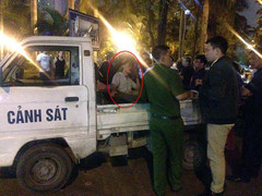 Bắt tài xế ô tô kéo lê nạn nhân hàng trăm mét trên phố Hà Nội