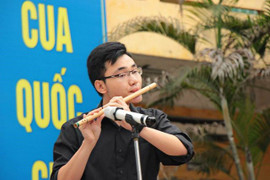 Viết bài luận cây sáo trúc, nam sinh Hải Phòng giành học bổng 12 trường đại học Mỹ